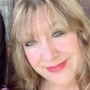 Meet your Posher, Charlynn